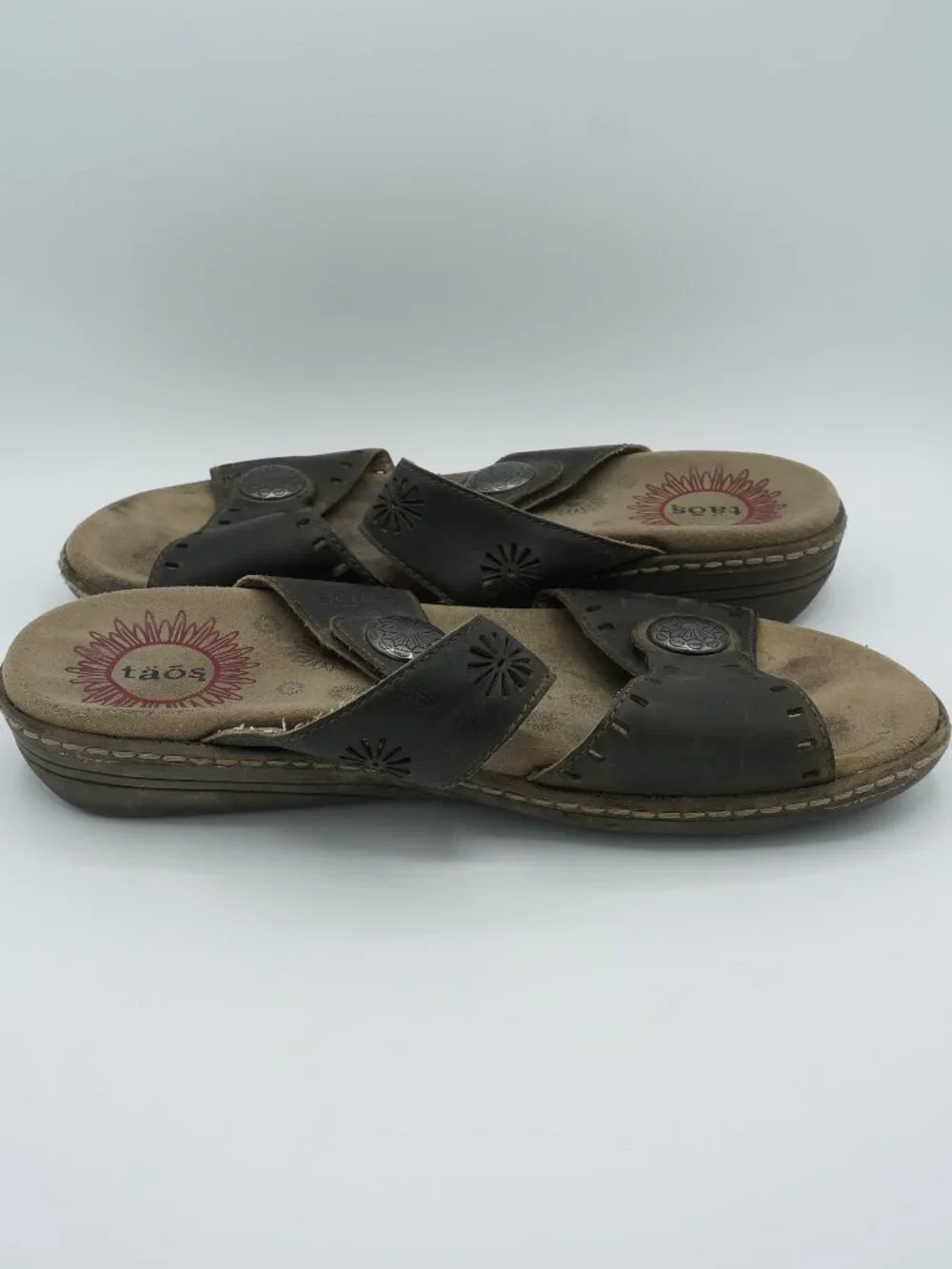 Taos Miracle Brown Leather Adjustable Slide Sandals Women's Size 40 (US 9)